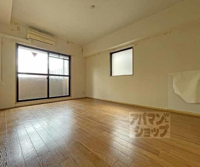 【ハウスセゾン御所南】間取