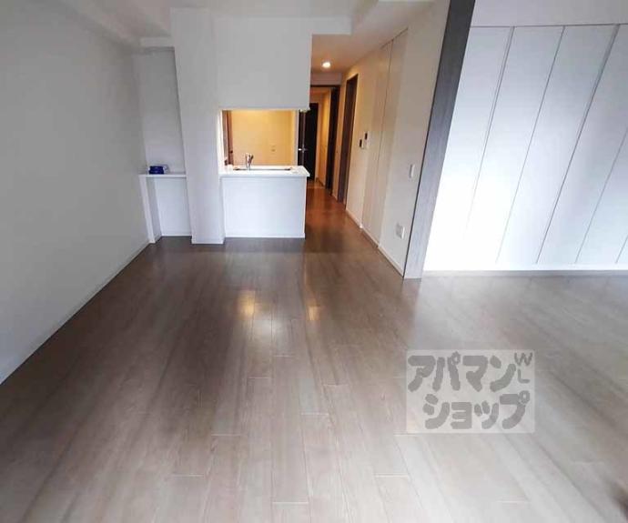 【ライオンズ四条烏丸セントマークス】間取