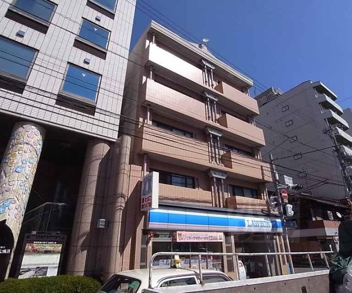 【ドマーレ府庁前】間取