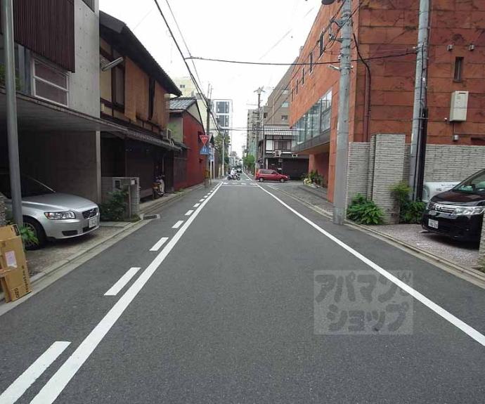 【ネバーランド御所南】間取