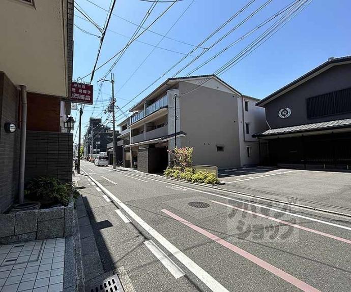 【サンマンションドゥーシェ御所前】間取