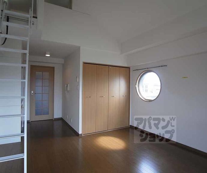 【ランブラス御所西】間取