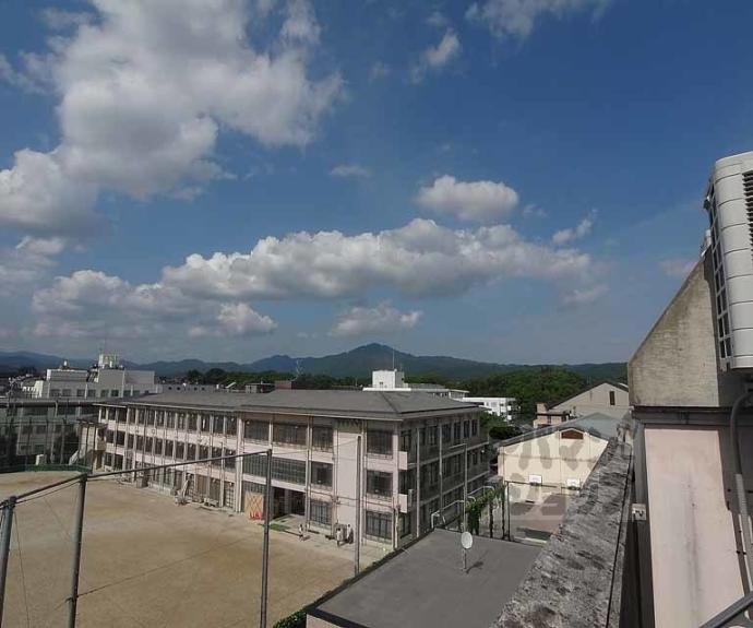 【ランブラス御所西】間取