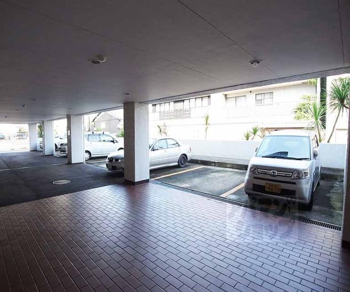 【御所前スカイマンション】