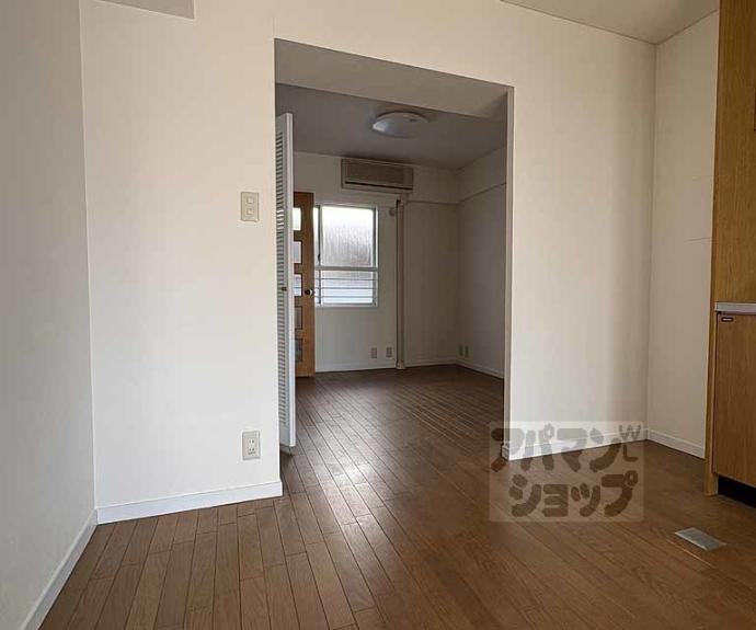 【御所前スカイマンション】