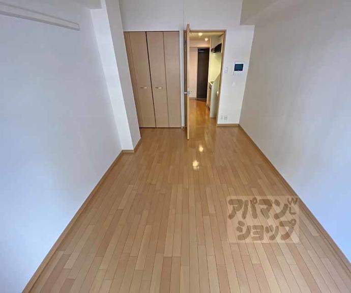 【プレサンス京都四条烏丸クロス】間取