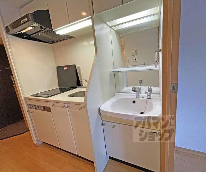 【プレサンス京都四条烏丸クロス】間取