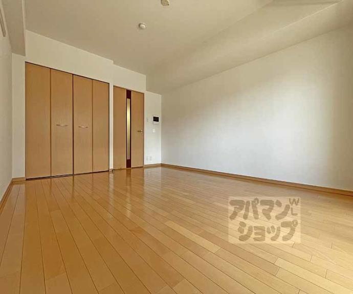 【プレサンス京都四条烏丸クロス】間取