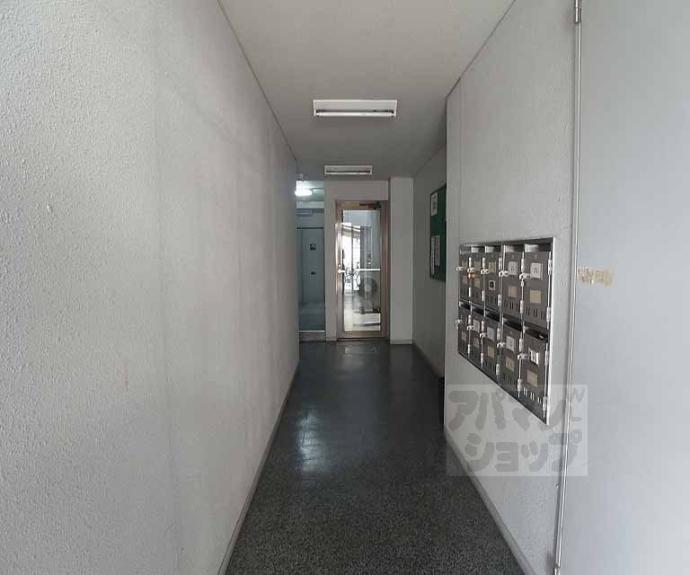 【ハイツ中御門】