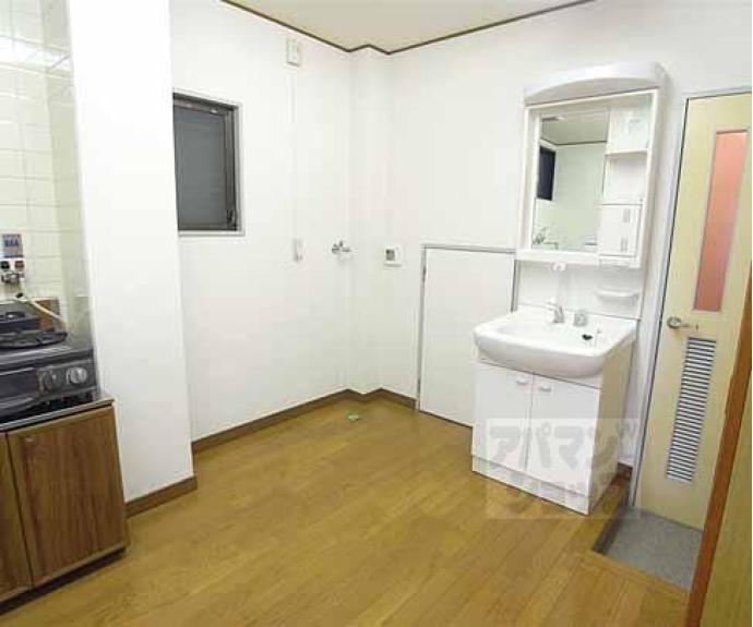 【ハイツ中御門】間取