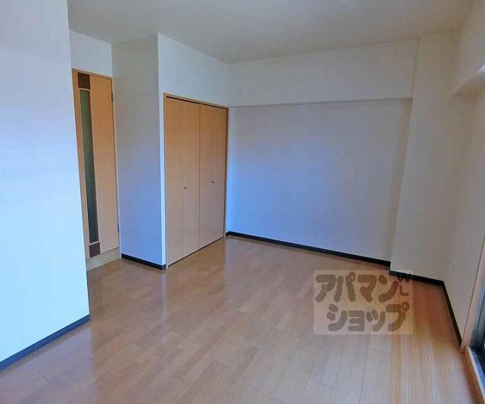 【プラザ五条鴨川】間取