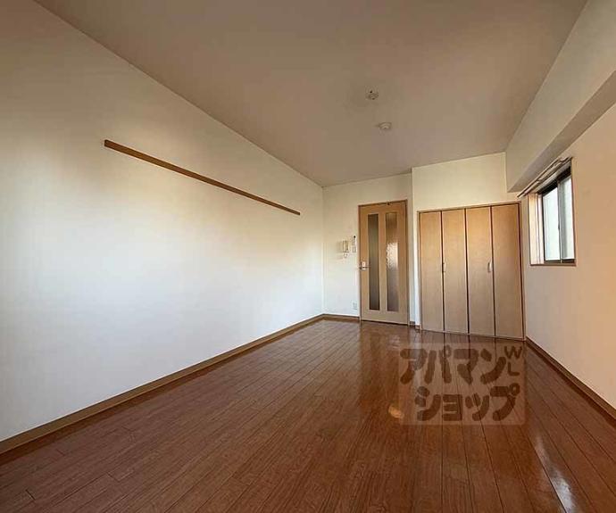 【ビレイユ眞英烏丸五条】間取