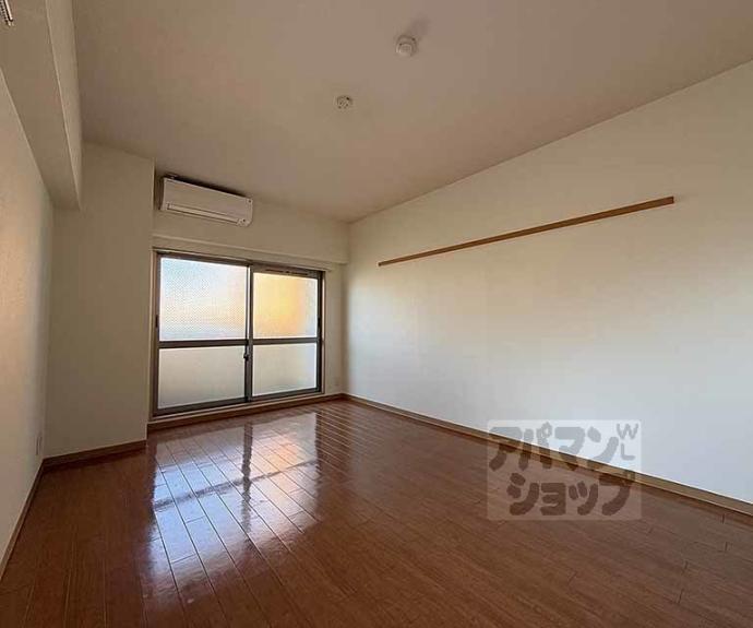 【ビレイユ眞英烏丸五条】間取