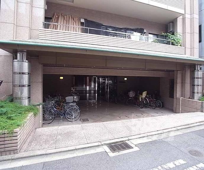 【クレール御所南】間取