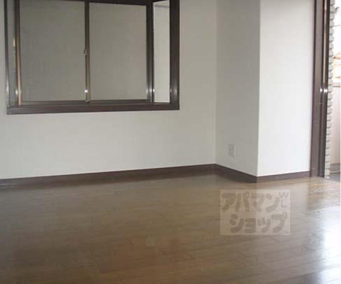 【クレール御所南】間取