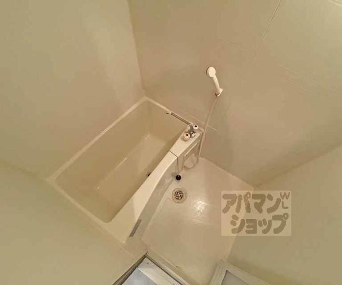 【三条ヴィラさわだ】間取