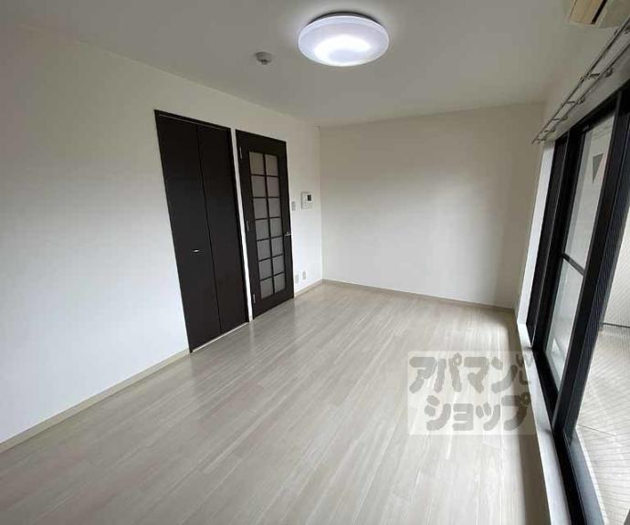 【三条ヴィラさわだ】間取