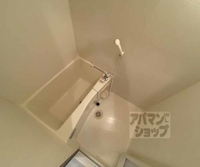 【三条ヴィラさわだ】間取