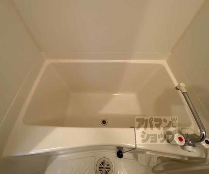 【三条ヴィラさわだ】間取