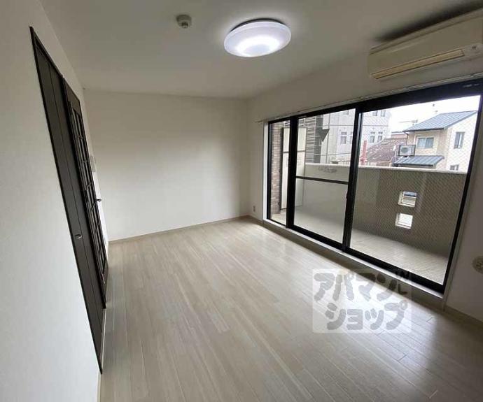 【三条ヴィラさわだ】間取