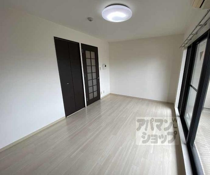 【三条ヴィラさわだ】間取