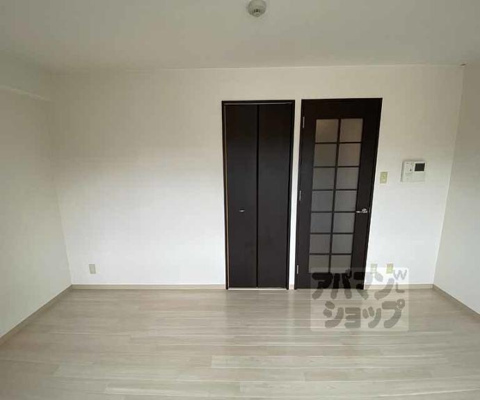 【三条ヴィラさわだ】間取