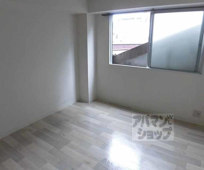 【シェモワ・３０】間取