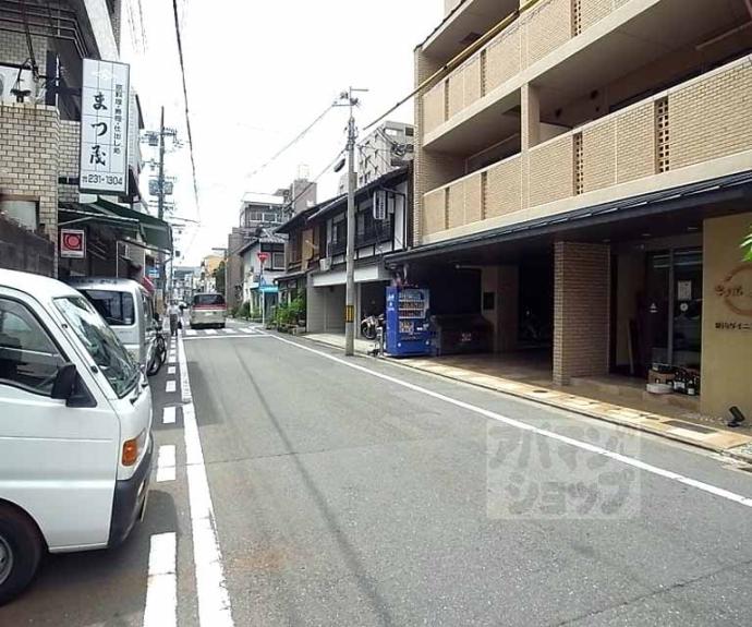 【ペペ御所南】間取