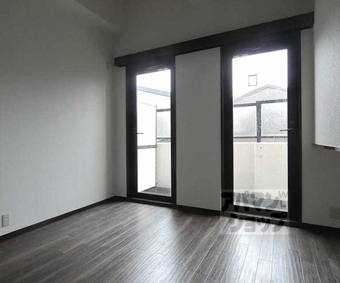 【Ｗｅｓｔ　Ｓｑｕａｒｅ】間取