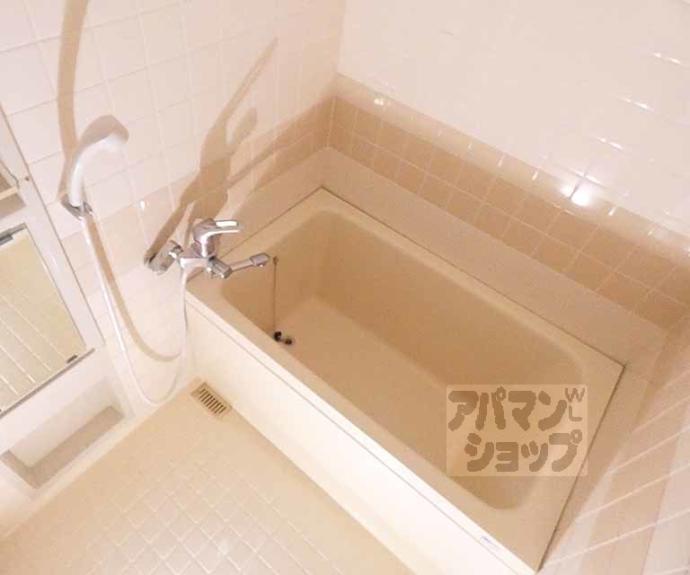 【Ｗｅｓｔ　Ｓｑｕａｒｅ】間取