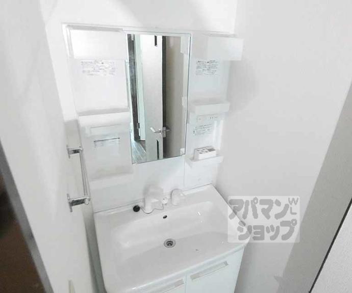 【Ｗｅｓｔ　Ｓｑｕａｒｅ】間取