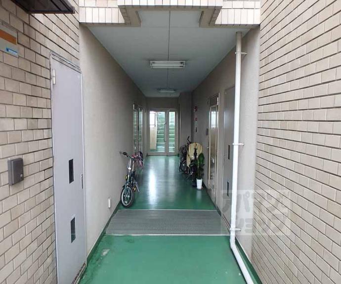 【Ｗｅｓｔ　Ｓｑｕａｒｅ】間取