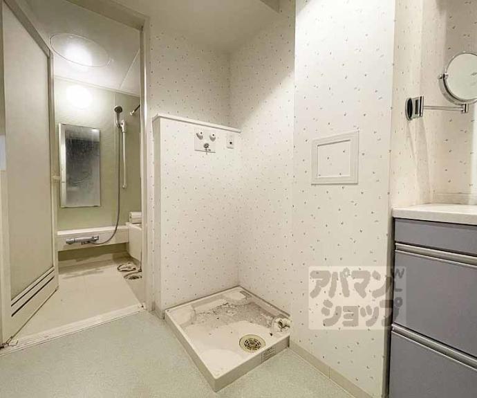 【コンフォール室町六角】