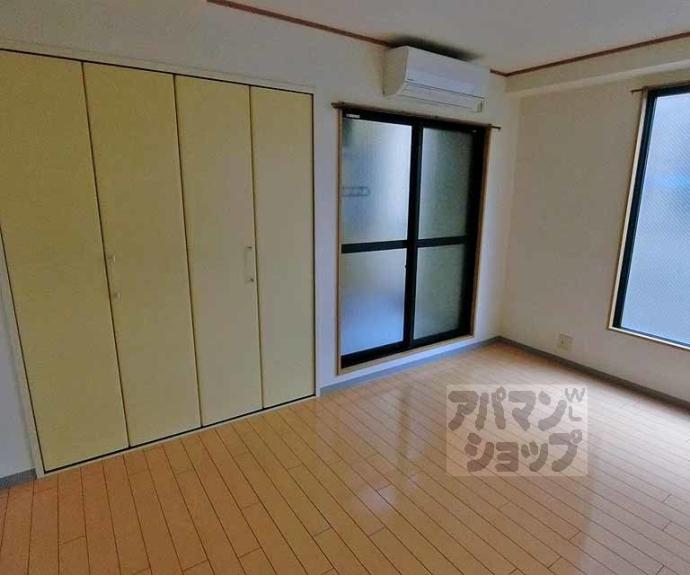 【エスカル2六角】間取