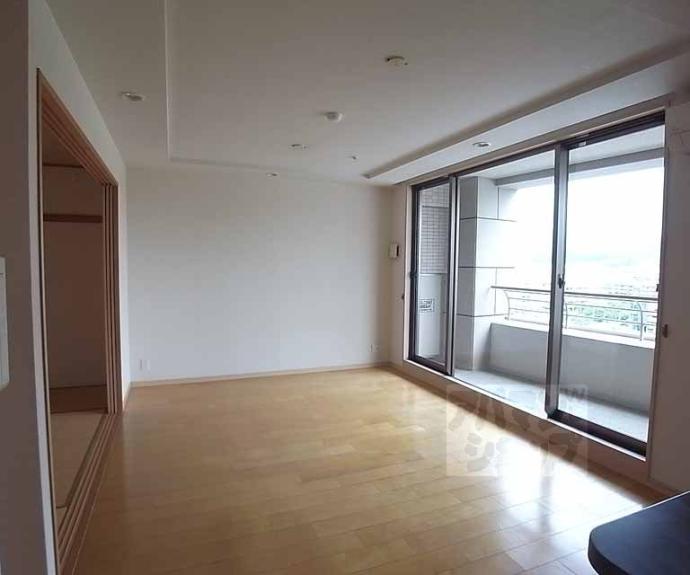 【グランクール河原町二条】間取