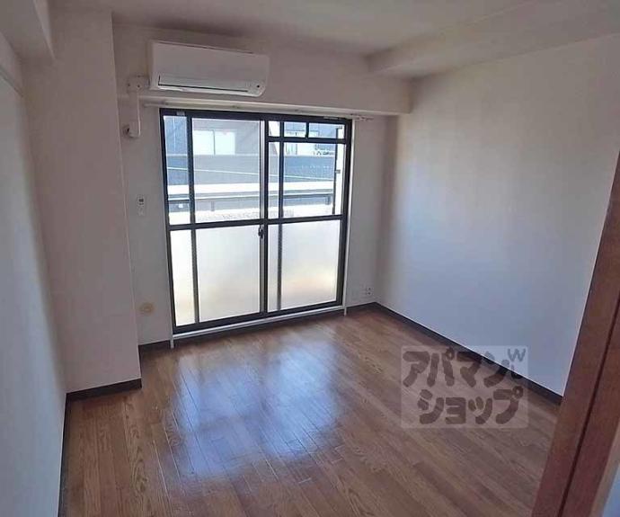 【シャルムーズ二条高倉】間取