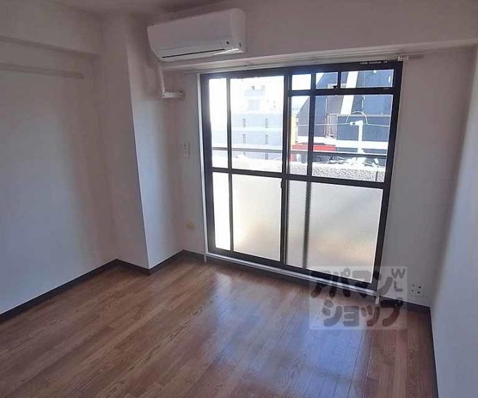 【シャルムーズ二条高倉】間取