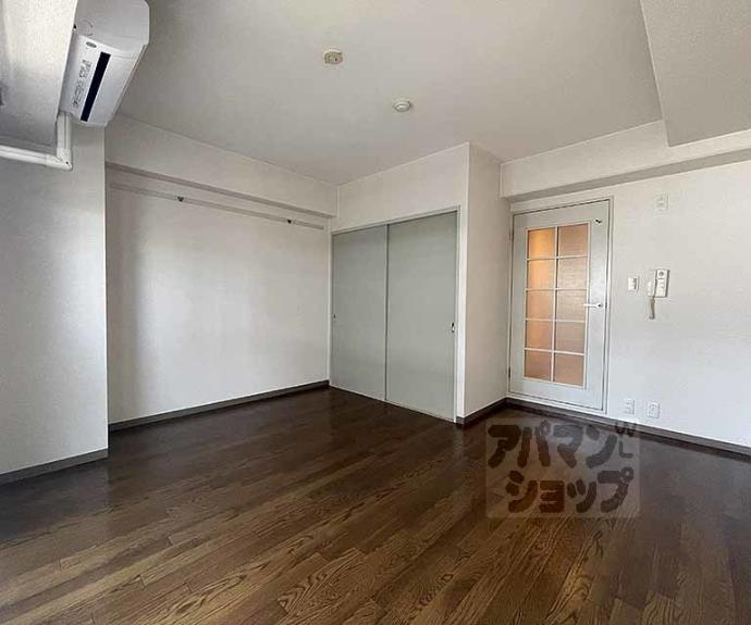 【シャルムーズ二条高倉】間取