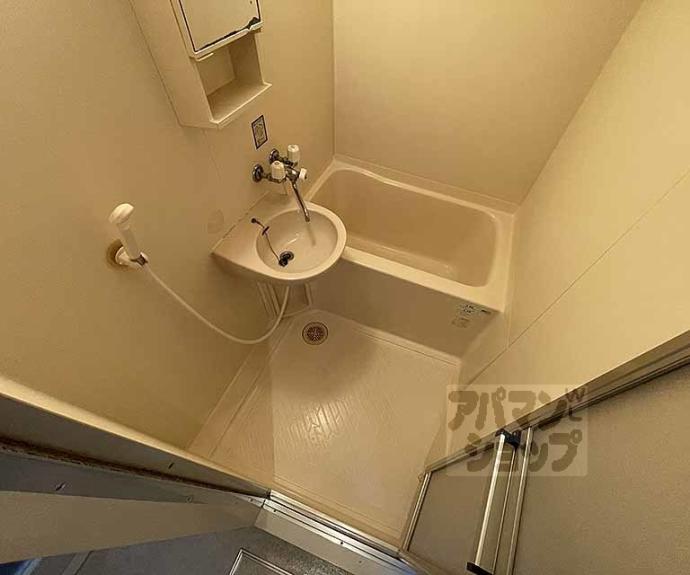 【シャルムーズ二条高倉】間取