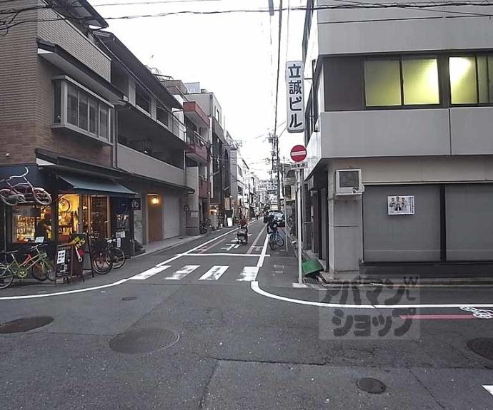 【メロディーハイム富小路蛸薬師】