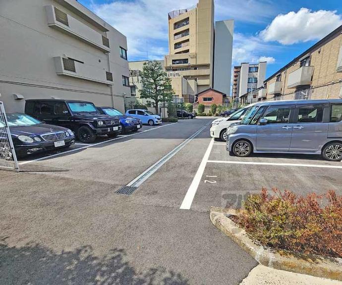 【日商岩井丸太町高陽院ハイツ】間取