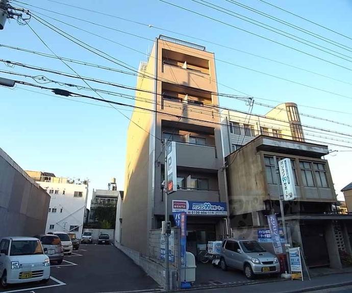 【グランタック御所西】間取