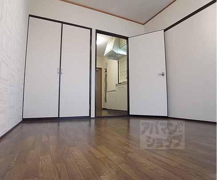 【グランタック御所西】間取