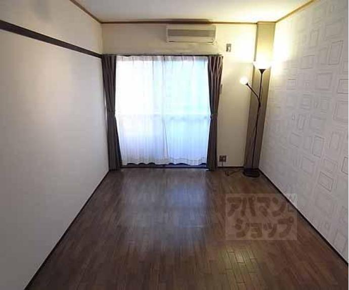 【グランタック御所西】間取