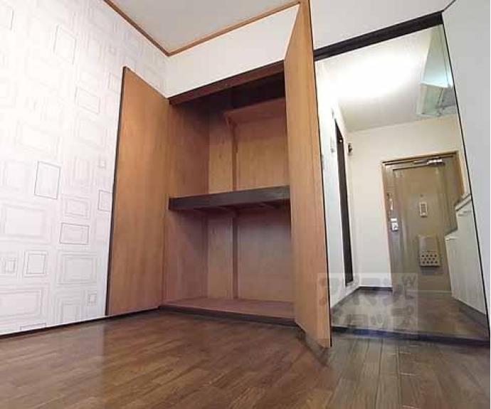 【グランタック御所西】間取