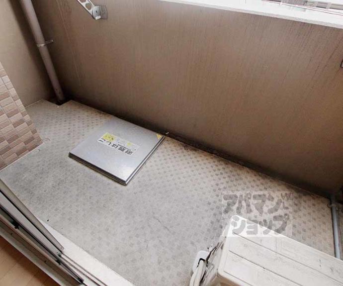 【スワンズ京都二条城北】間取