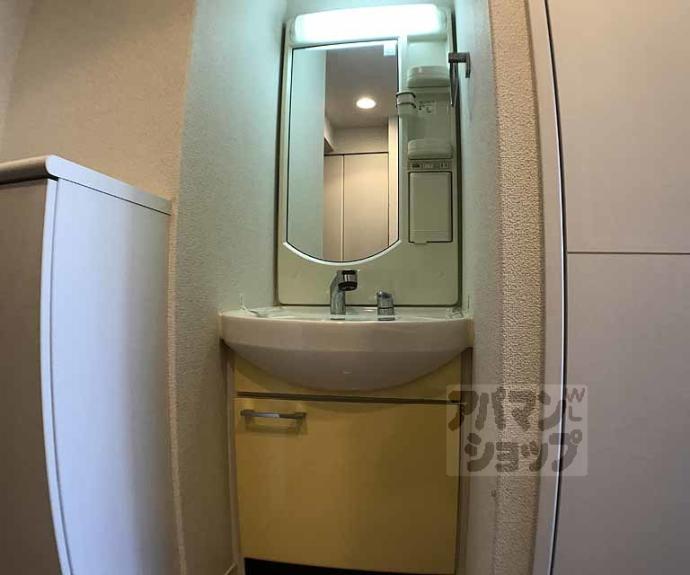 【スワンズ京都二条城北】間取