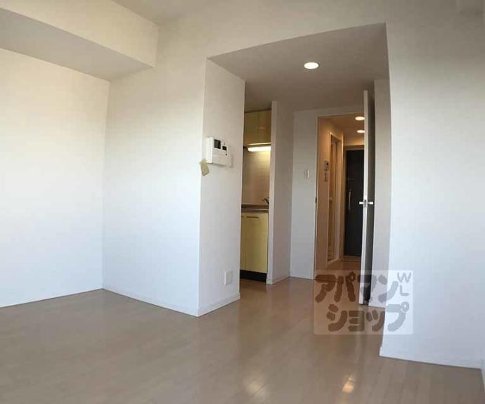 【スワンズ京都二条城北】間取