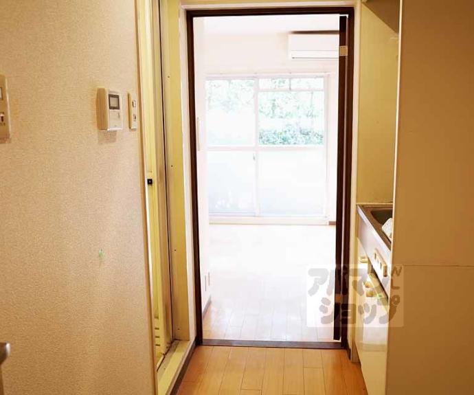 【ピラーズ御所西】間取