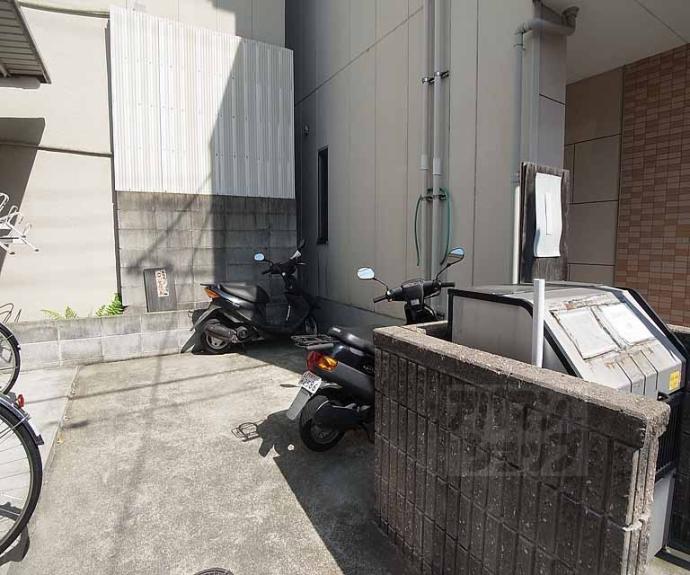 【コスモガーデン二條】間取